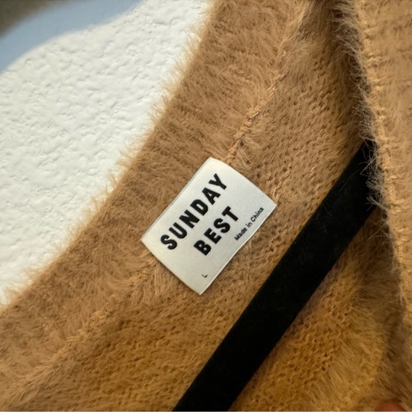 Aritzia Sunday best fuzzy long sleeve sweater - Picture 3 of 8